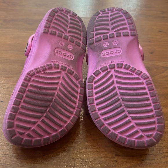 Preowned gently used Toddler girl size 12 crocs with removable charms. - Picture 7 of 7